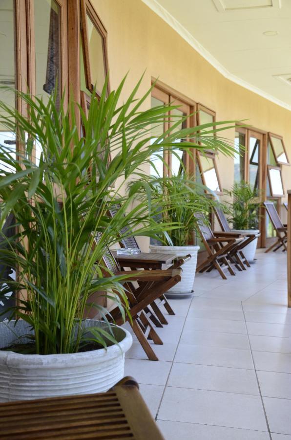 Riverview Inn มาเลเลน ภายนอก รูปภาพ